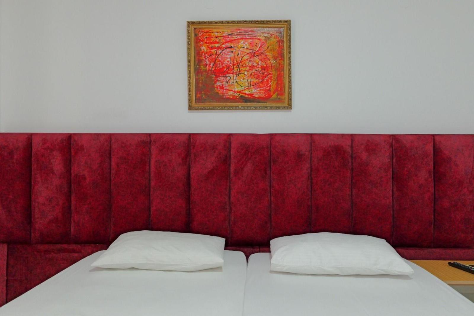 Hotel Eden Sarandë Exterior foto